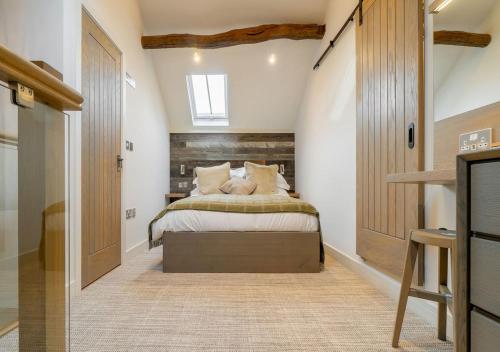 The Pod at The Heaning Estate The Pod at The Heaning Estate