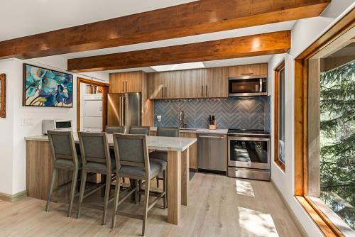 Chateau Eau Claire Unit 11 Condo with River Views, Hot Tub, Pool, Fitness Center Access thumb 3