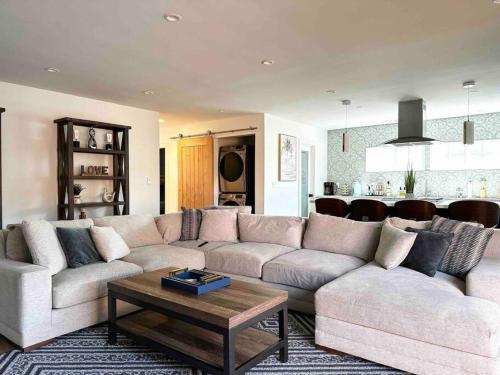 Tranquil Retreat in the Heart of N. Hollywood in Los Angeles, USA