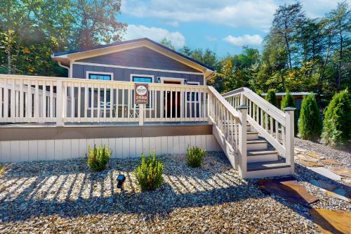Whiskey Barrel Retreat in Sevierville, USA