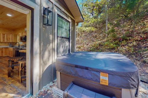 Whiskey Barrel Retreat in Sevierville, USA