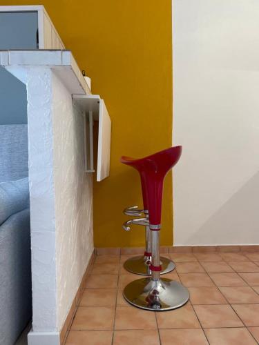 Studio Roma - Tap to explore photos