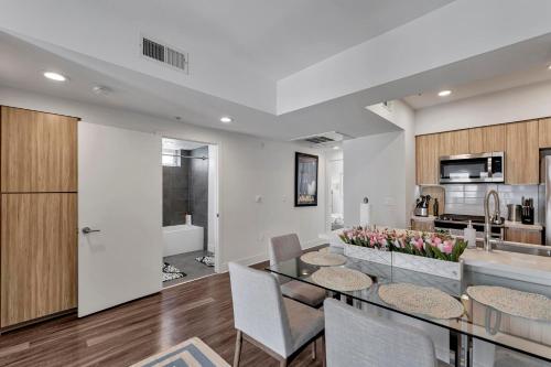 7 Large Down Town Santa Monica Apartment in Los Angeles (CA)