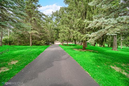 Harmony Inn, Huntley Illinois