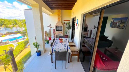 Apartamento com varanda no Iberostate em Praia do Forte in มาทา เดอ ซาโอ โจโอ