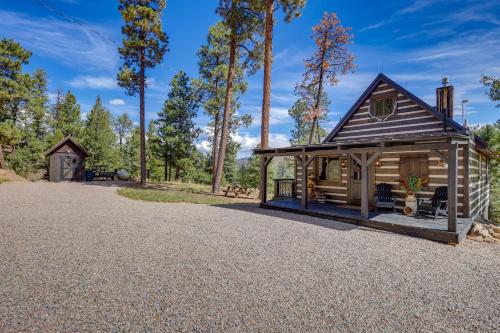 B&B Jemez Springs - Jemez Springs Cabin with Stunning Mtn Views! - Bed and Breakfast Jemez Springs