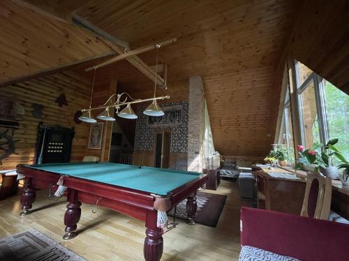 Four-Bedroom House image 10