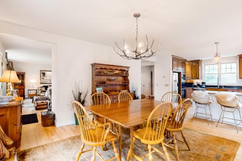 Meadow View Retreat in Stowe, USA