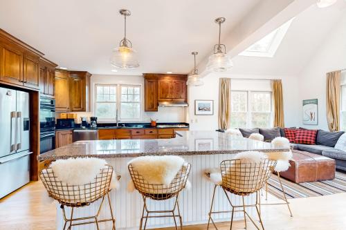 Meadow View Retreat in Stowe, USA