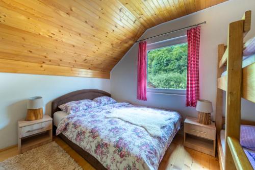 Domacinstvo na kraju svijeta - Accommodation - Šipovo