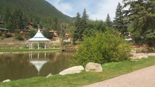 Наличие на забележителност наблизо, Cozy Lakeside Cottage in Green Mountain Falls