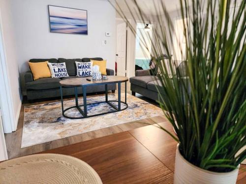 Astor River House with 2 private boat slips in Astor