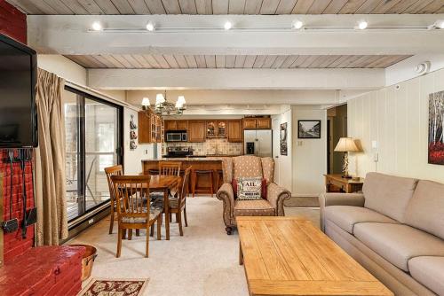 Chateau Eau Claire Unit 22 - image 3
