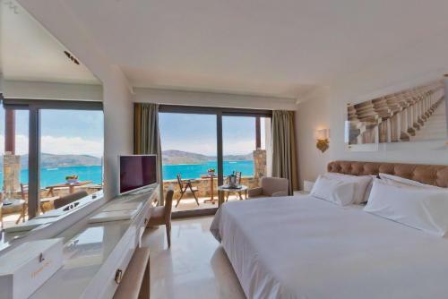 Royal Marmin Bay Boutique & Art Hotel