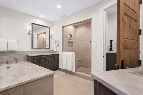 Obermeyer Place Unit 102 Park - image 6
