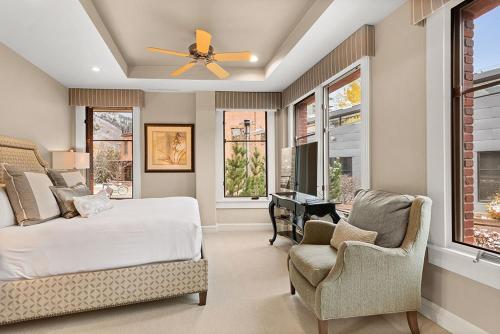 Obermeyer Place Unit 102 Park - image 11