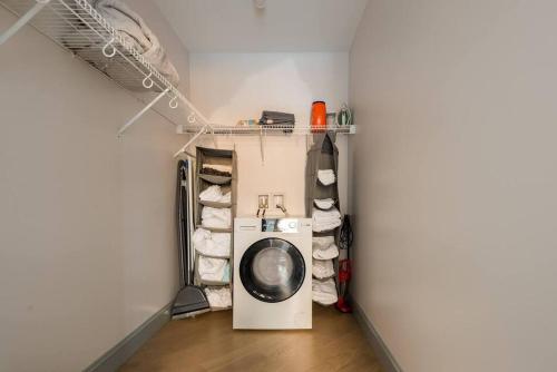 Trendy Condo! Close to everthing Downtown in Birmingham, USA