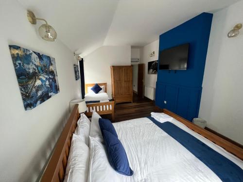 City Escape , 10 mins walk to the City Centre and Principality Stadium Sleeps 5