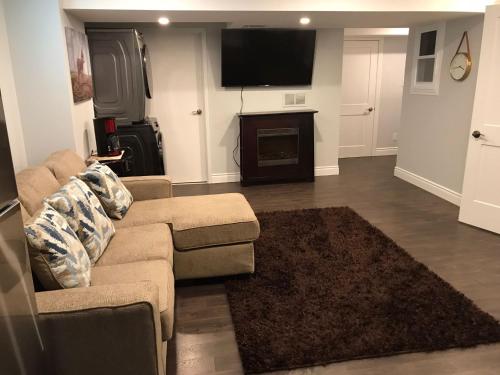 Cozy Private Rooms in Basement