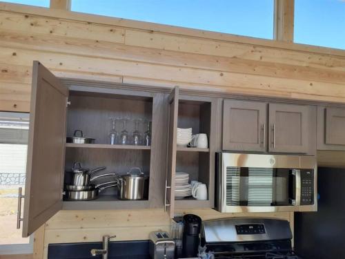 091 Star Gazing Tiny Home near Grand Canyon South Rim Sleeps 8