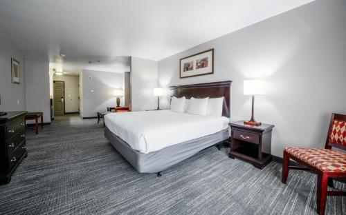 Country Inn & Suites by Radisson, Ontario at Ontario Mills, CA