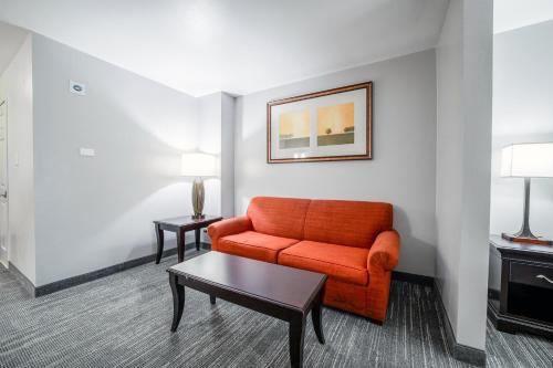 Country Inn & Suites by Radisson, Ontario at Ontario Mills, CA