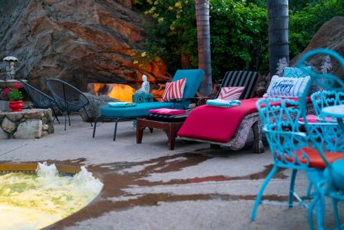 The Malibu Retreat Guest House - Salt Water Pool & Jacuzzi, Nature Oasis in Malibu