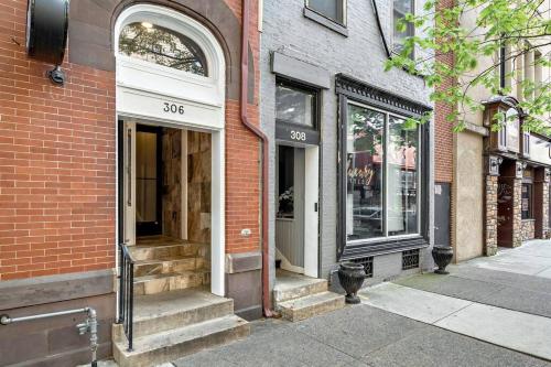 Charming HBG Haven: Cozy 1BR Apt