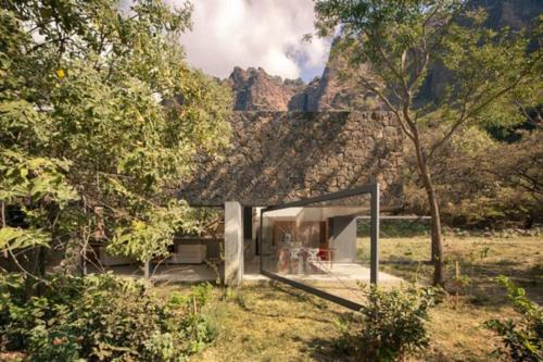Casa Meztitla in Tepoztlán, Mexico