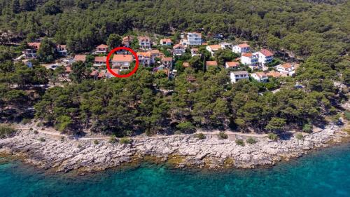  Apartments by the sea Jelsa, Hvar - 8747 in Jelsa