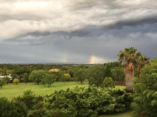 Oak Tree Lodge, Beaulieu, Kyalami