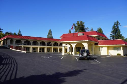 Timberland Inn & Suites