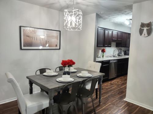 Charming Condo in Central Raleigh in Raleigh, USA