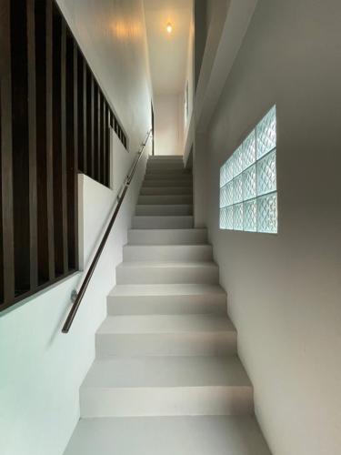 LANTA ARROW HOUSE