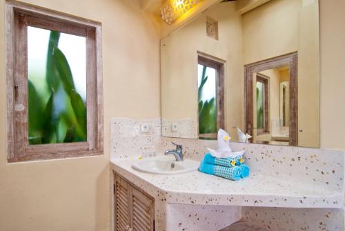 Two-Bedroom Villa image 9