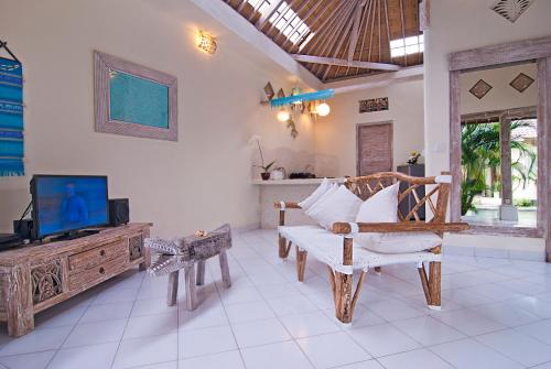 Two-Bedroom Villa image 7