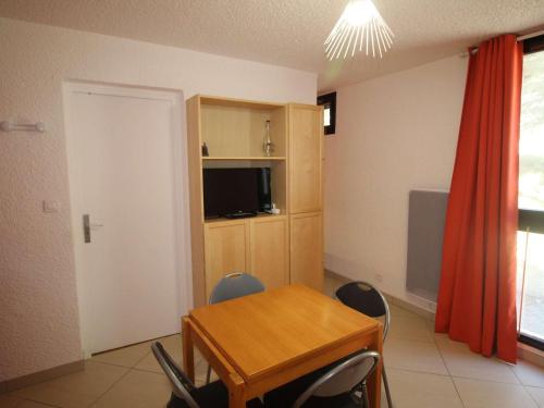 Appartement Auris, 1 pièce, 3 personnes - FR-1-297-335