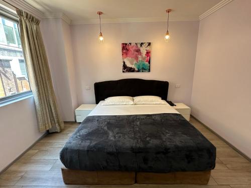 Posh Hotel - image 9