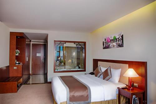 Muong Thanh Holiday Hoi An Hotel, Хойан (фото 7)