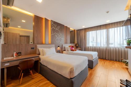 Moose Hotel Chiangmai Room Type - Deluxe Twin Room