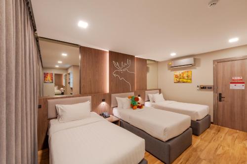 Moose Hotel Chiangmai Room Type - Triple Room