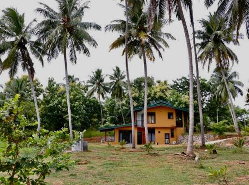Parque infantil, Beautiful Lake View Bungalow in Madampe