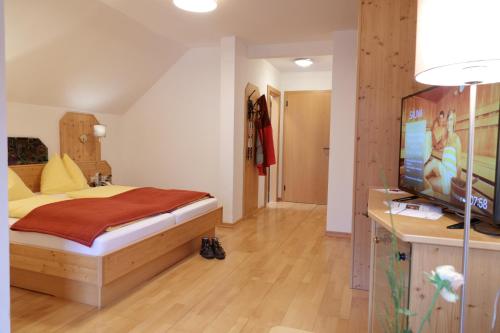 Family Room with Mountain View