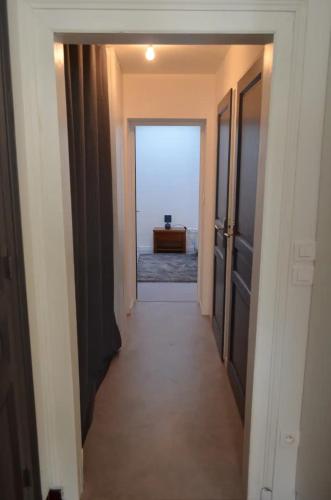 Agréable maison petit jardin à 7 minutes de Reims (Agreable maison petit jardin a 7 minutes de Reims) in Les Mesneux