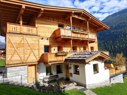 Landhaus Löberbauer in Tux, Österreich