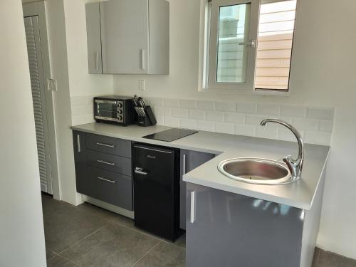 cuisine, Crawlbay Suites Hotel in Mamora Bay