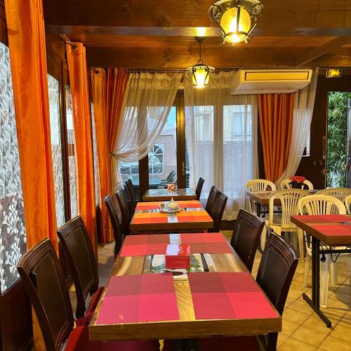 Hotel Paris Star in Villejuif