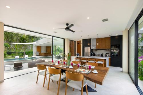 Villa Selong Belanak - Private Beach Access