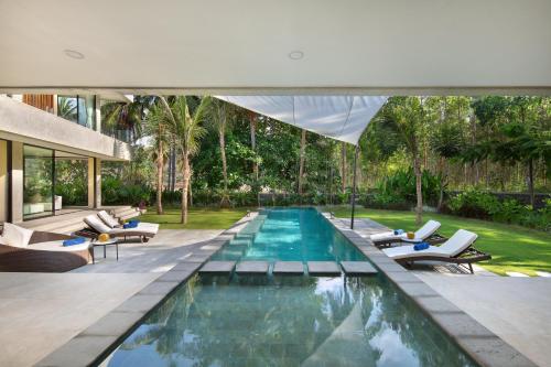 Villa Selong Belanak - Private Beach Access