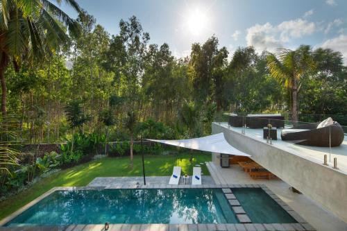 Villa Selong Belanak - Private Beach Access